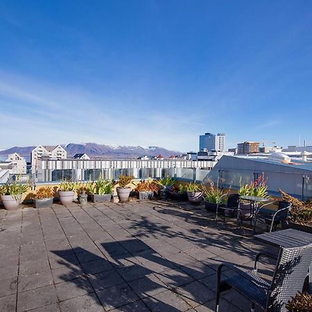 Penthouse Apartment With Panasonic Mountain View Reykjavík Kültér fotó