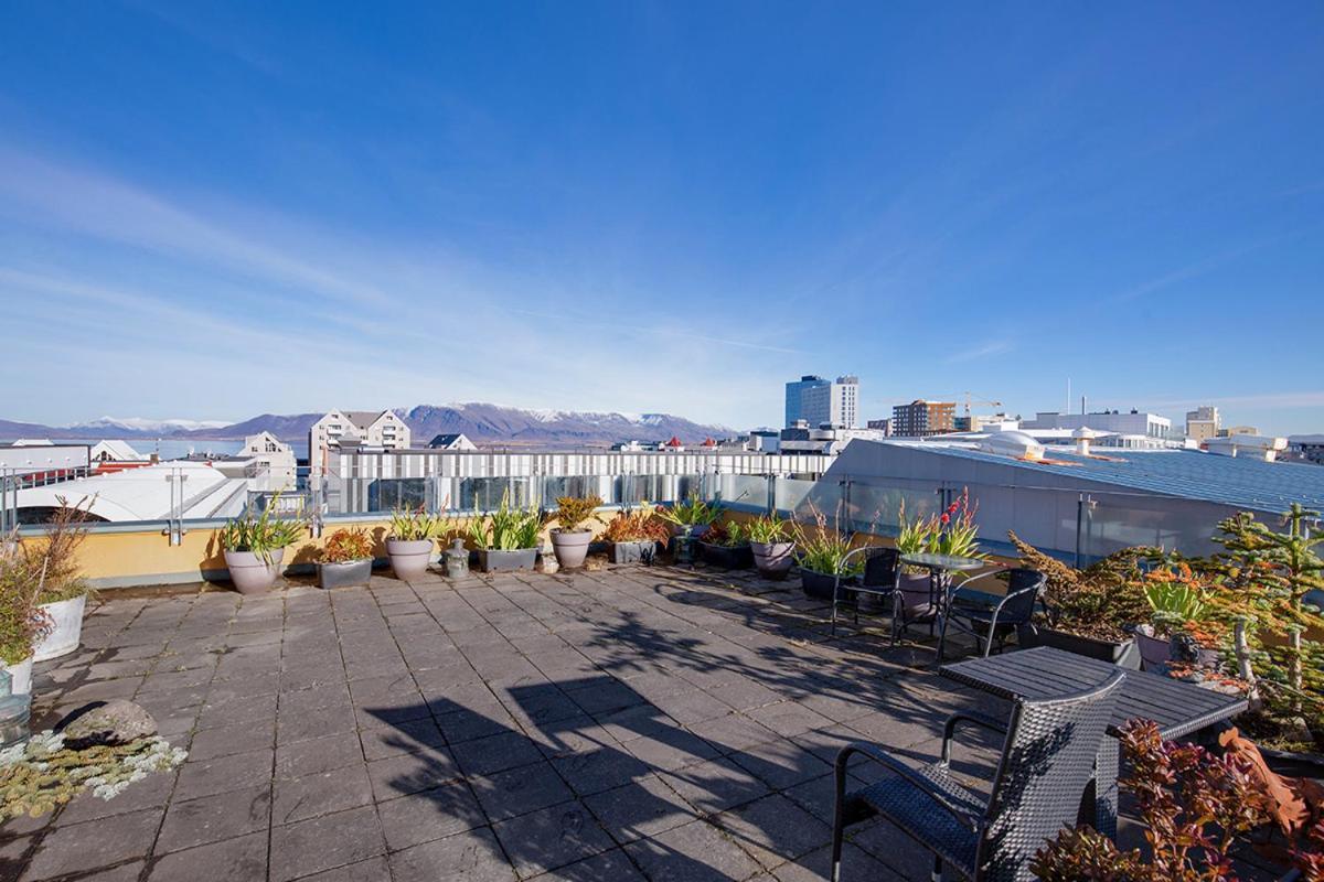 Penthouse Apartment With Panasonic Mountain View Reykjavík Kültér fotó